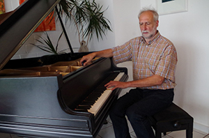 Foto Frank Schwanke am Flügel